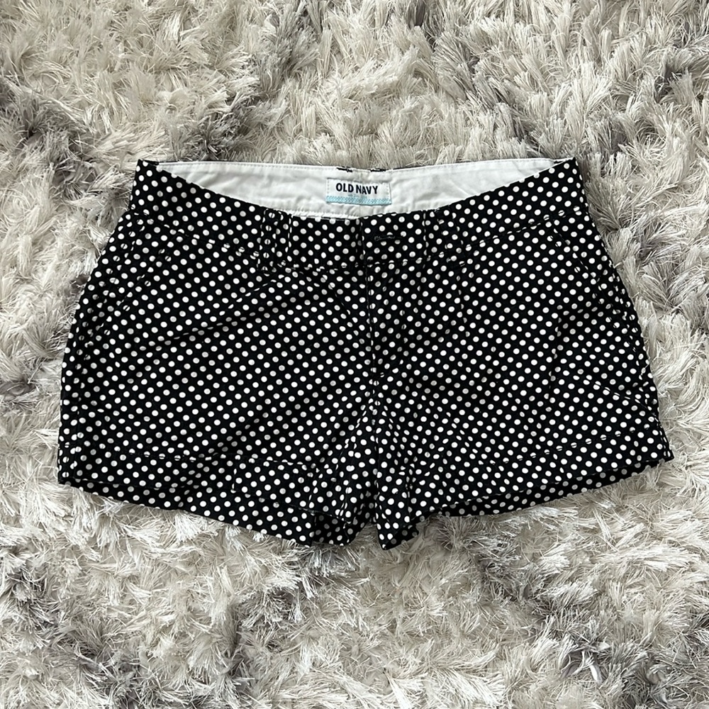 Old Navy, size 4, black and white polka dot shorta